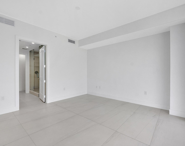 151 N Seabreeze Boulevard - Photo Thumbnail 28