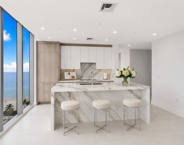 151 N Seabreeze Boulevard - Photo Thumbnail 12