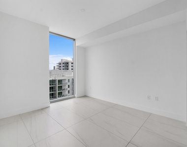 151 N Seabreeze Boulevard - Photo Thumbnail 21