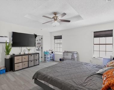 2324 Markland Street - Photo Thumbnail 23