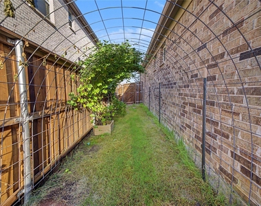6862 Mistley Park - Photo Thumbnail 30