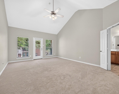 6837 Livorno Lane - Photo Thumbnail 24