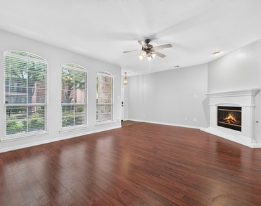 6837 Livorno Lane - Photo Thumbnail 6