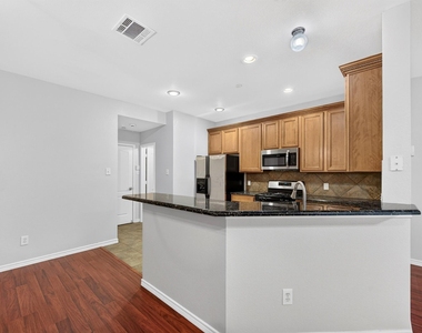 6837 Livorno Lane - Photo Thumbnail 11