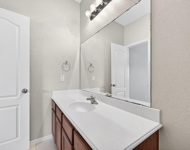 6837 Livorno Lane - Photo Thumbnail 19