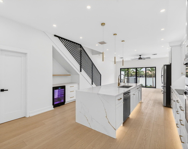 507 Sw 11th Street - Photo Thumbnail 7