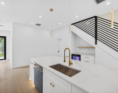 507 Sw 11th Street - Photo Thumbnail 16