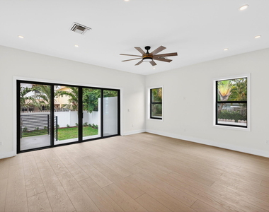 507 Sw 11th Street - Photo Thumbnail 21