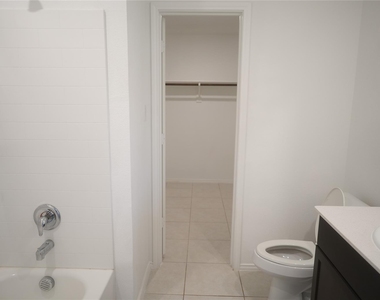 3480 Mildren Bend - Photo Thumbnail 8