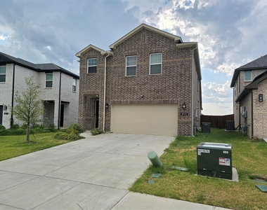 1805 Acosta Drive - Photo Thumbnail 32