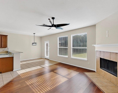 9906 Gessner Drive - Photo Thumbnail 6