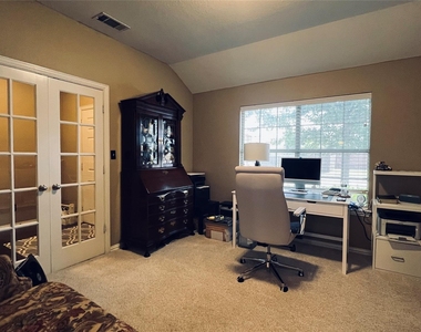 4405 Willow Wood Road - Photo Thumbnail 3