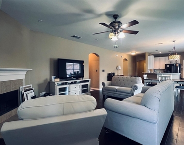 4405 Willow Wood Road - Photo Thumbnail 11