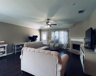 4405 Willow Wood Road - Photo Thumbnail 7