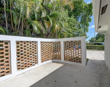 2177 Se 1st Street - Photo Thumbnail 6