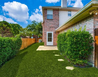 3021 Sawtooth Drive - Photo Thumbnail 17