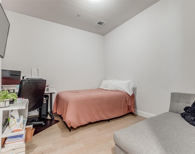2837 Troutt Drive - Photo Thumbnail 19