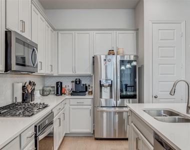 2837 Troutt Drive - Photo Thumbnail 12