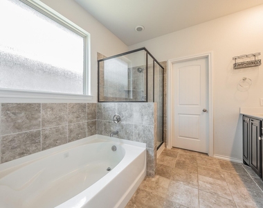 561 Concho Street - Photo Thumbnail 16