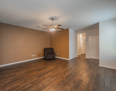 561 Concho Street - Photo Thumbnail 6