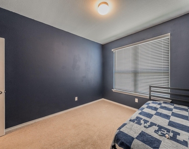 561 Concho Street - Photo Thumbnail 27
