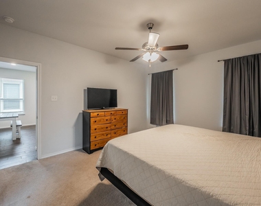 561 Concho Street - Photo Thumbnail 13