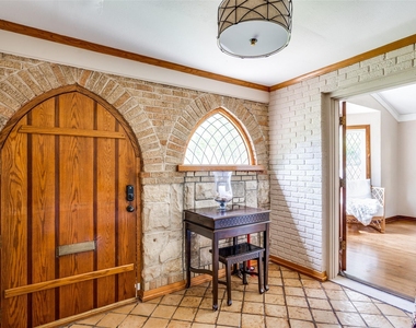 6933 Westlake Avenue - Photo Thumbnail 1