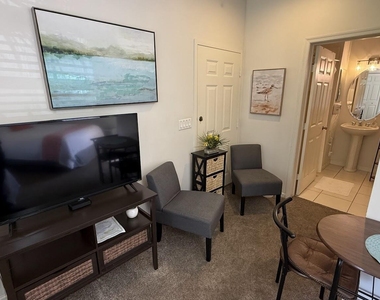 8233 Mulligan Circle - Photo Thumbnail 4