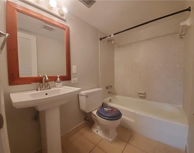 4500 N Federal Highway - Photo Thumbnail 9