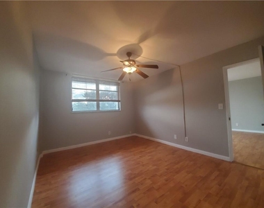 4500 N Federal Highway - Photo Thumbnail 7