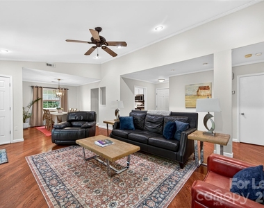 9131 Glisson Court - Photo Thumbnail 7