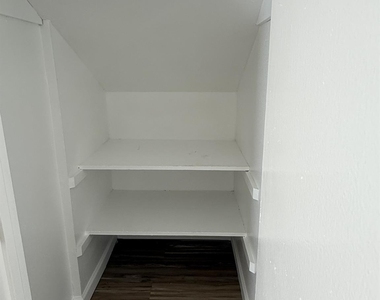 9825 Park Lane Court - Photo Thumbnail 8