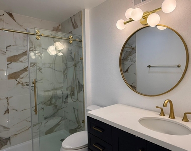 9825 Park Lane Court - Photo Thumbnail 15
