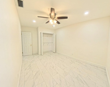 341 Henthorne Drive - Photo Thumbnail 16
