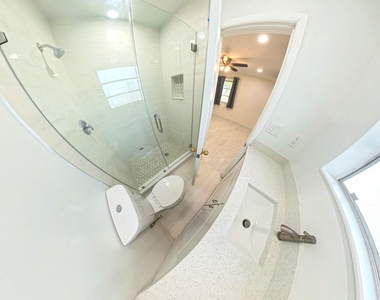 341 Henthorne Drive - Photo Thumbnail 22