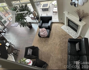 519 Delburg Street - Photo Thumbnail 10