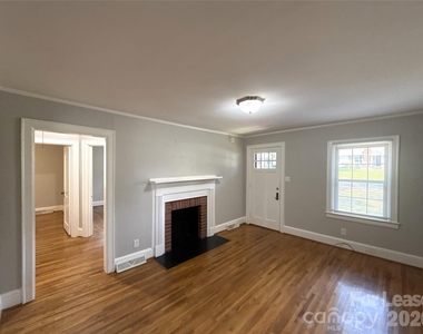 4908 Elder Avenue - Photo Thumbnail 2
