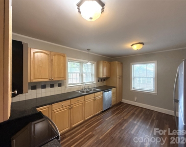 4908 Elder Avenue - Photo Thumbnail 6