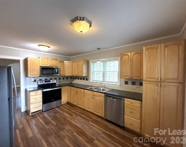 4908 Elder Avenue - Photo Thumbnail 7