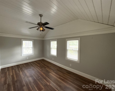 4908 Elder Avenue - Photo Thumbnail 16