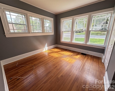 629 N Cedar Street - Photo Thumbnail 6
