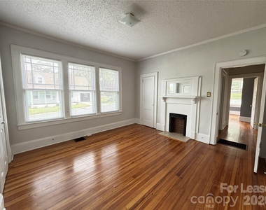 629 N Cedar Street - Photo Thumbnail 9