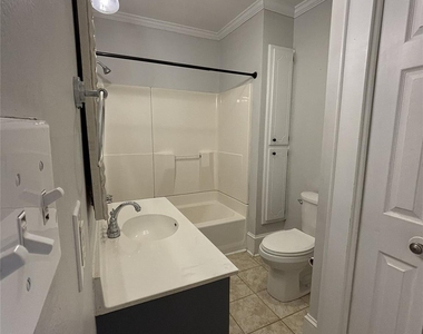629 N Cedar Street - Photo Thumbnail 12