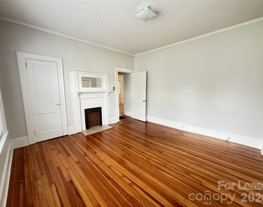 629 N Cedar Street - Photo Thumbnail 10
