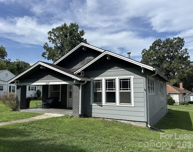629 N Cedar Street - Photo Thumbnail 14