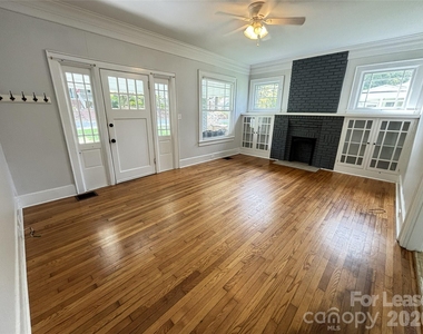 629 N Cedar Street - Photo Thumbnail 2