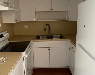 403 Nw 32nd Court - Photo Thumbnail 1
