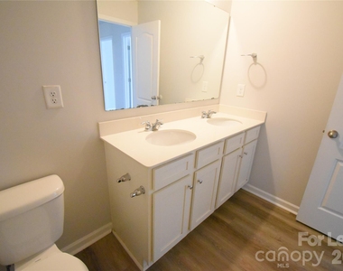 220 Briana Marie Way - Photo Thumbnail 23