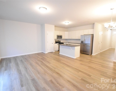220 Briana Marie Way - Photo Thumbnail 6