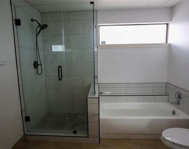 5859 Frankford Road - Photo Thumbnail 16